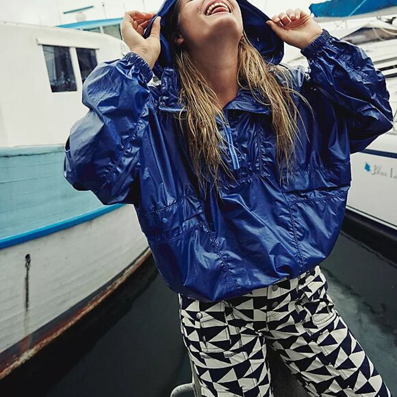 🎉LAST CHANCE🎉 FP MOVEMENT Spring Showers Packable Solid Rain Jacket / Atlantic - Picture 11 of 15